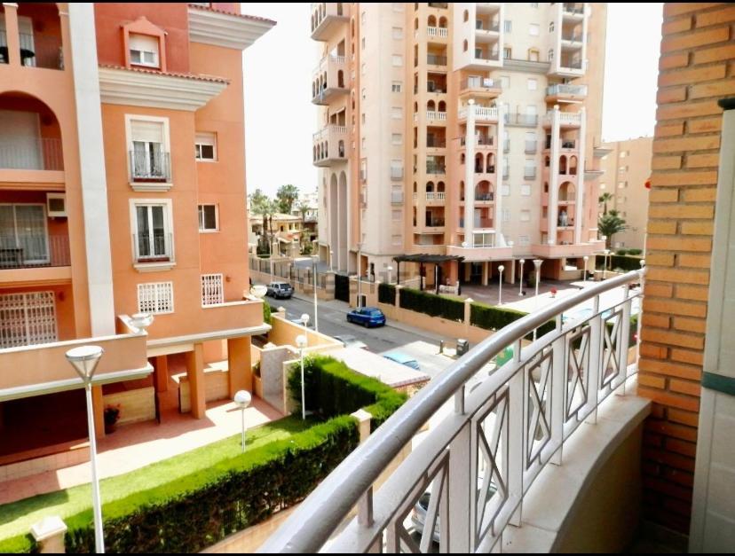 Beautiful Apartment Near Playa De Los Locos Торевьиа Экстерьер фото