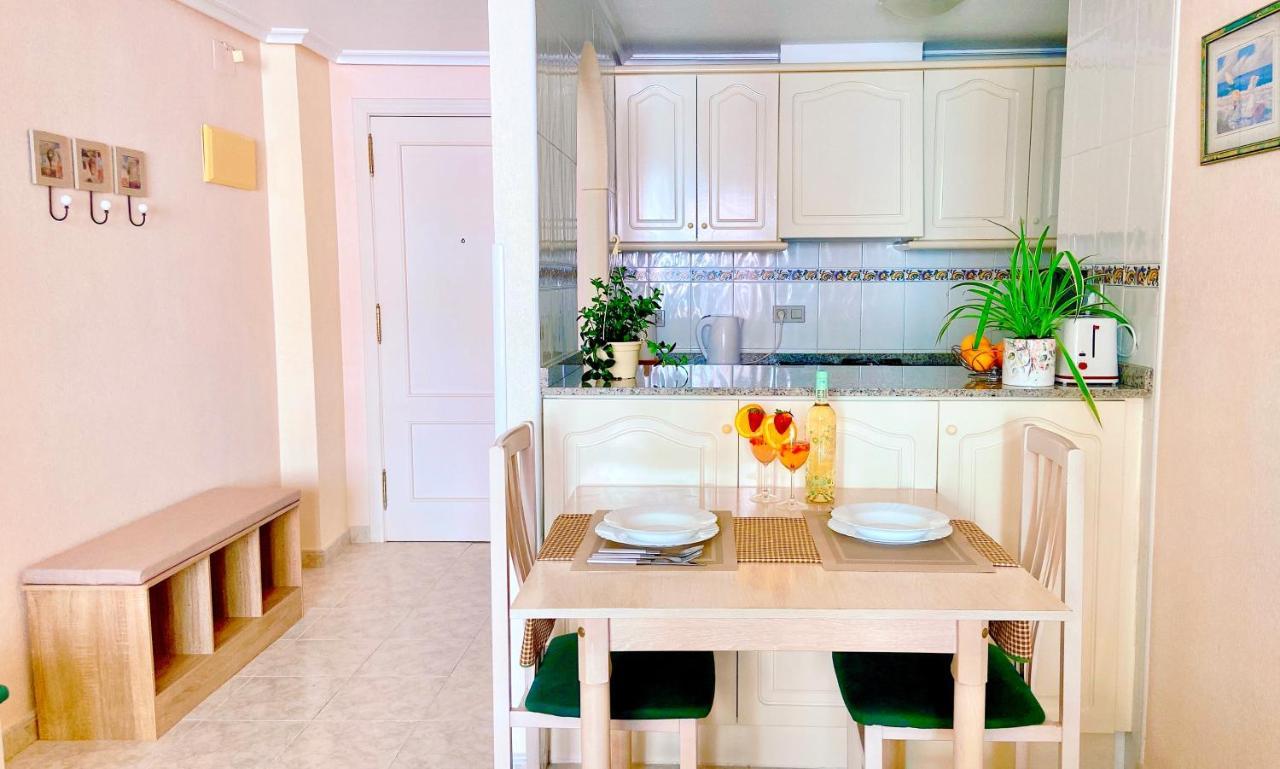 Beautiful Apartment Near Playa De Los Locos Торевьиа Экстерьер фото