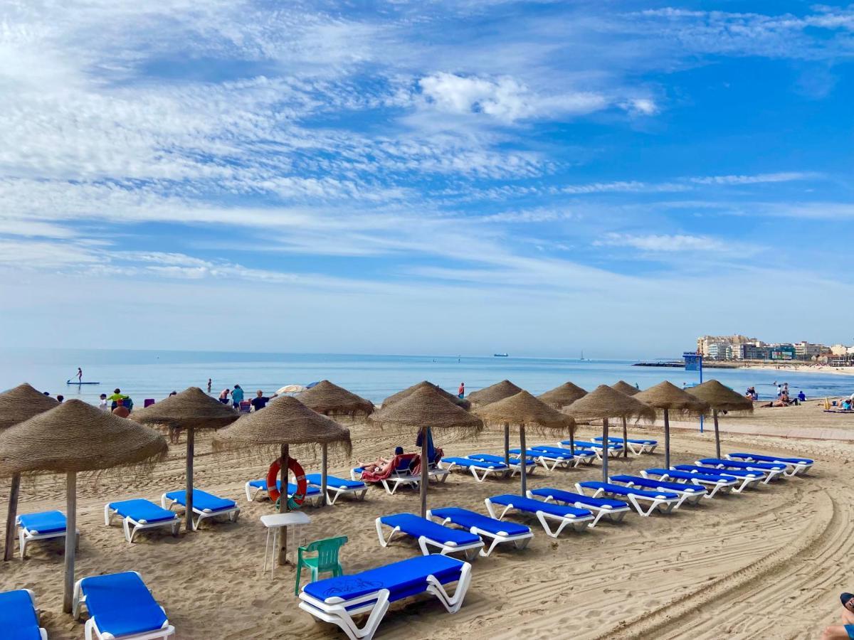 Beautiful Apartment Near Playa De Los Locos Торевьиа Экстерьер фото