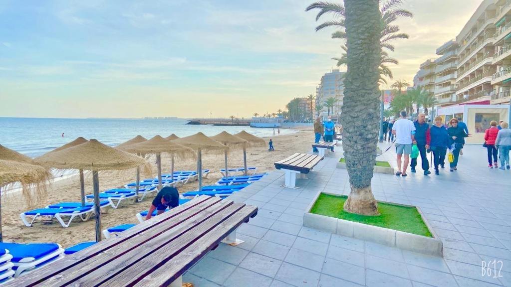 Beautiful Apartment Near Playa De Los Locos Торевьиа Экстерьер фото